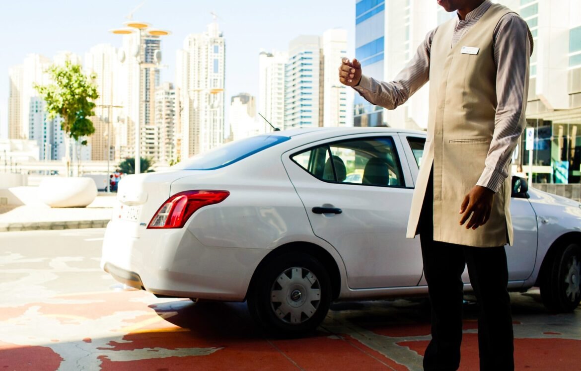 Daily Car Lift Service Dubai to Abu Dhabi